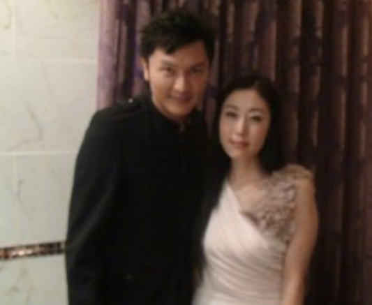 高洁与关礼杰合影