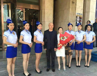 高洁与风水学泰斗黄一真大师合影