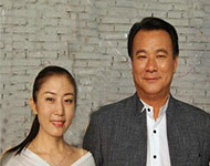 高洁与李修贤合影