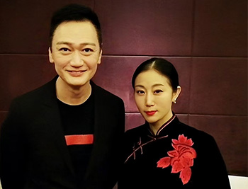 高洁与陶大宇合影